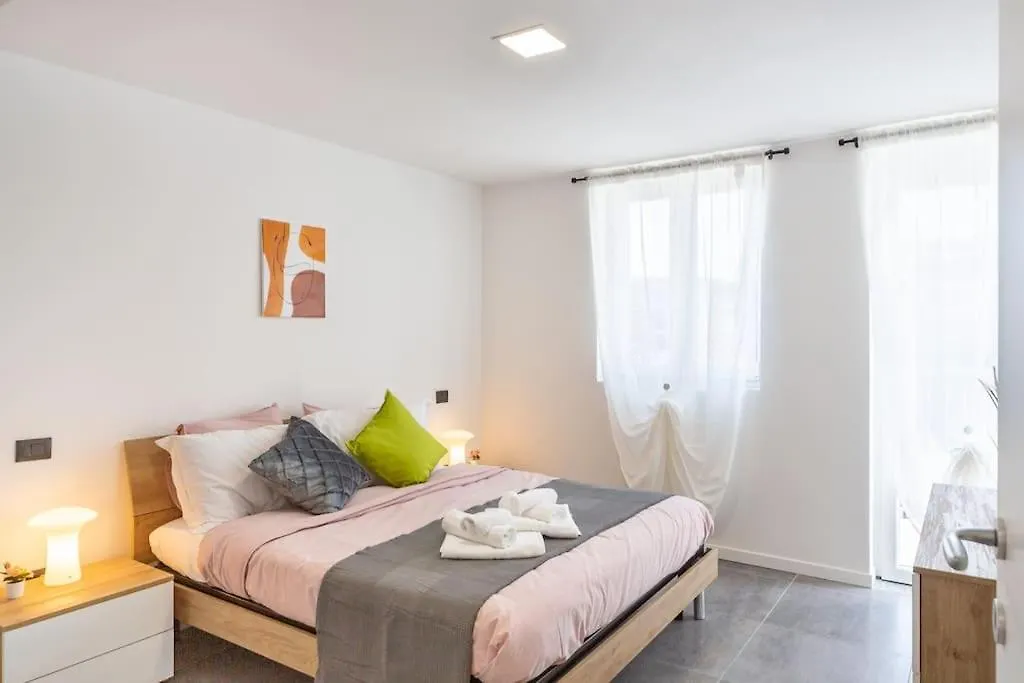Khl Apartments - Sansiro, Milano 0*,