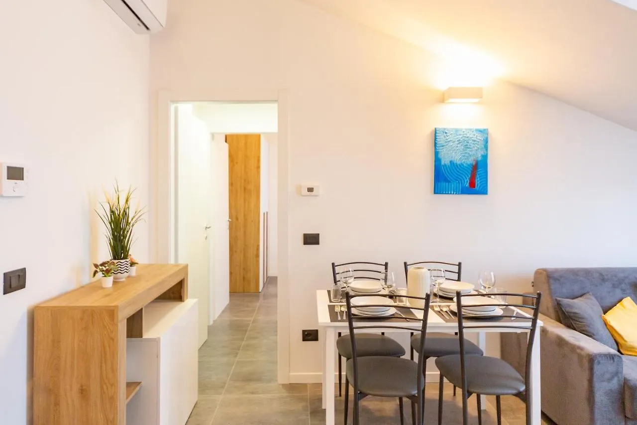Khl Apartments - Sansiro, Milano  Mediolan